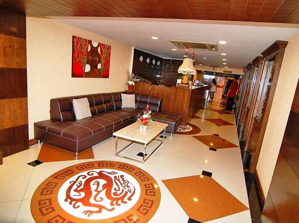 Khách sạn Grand Lucky 3*