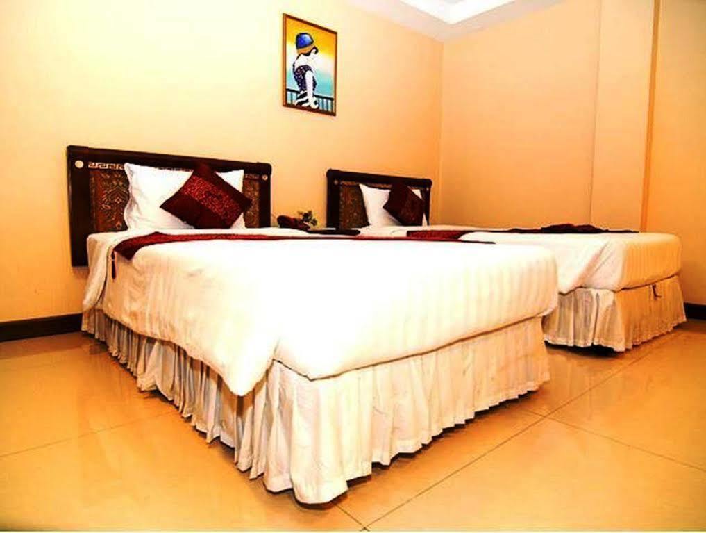 Grand Lucky Khách sạn