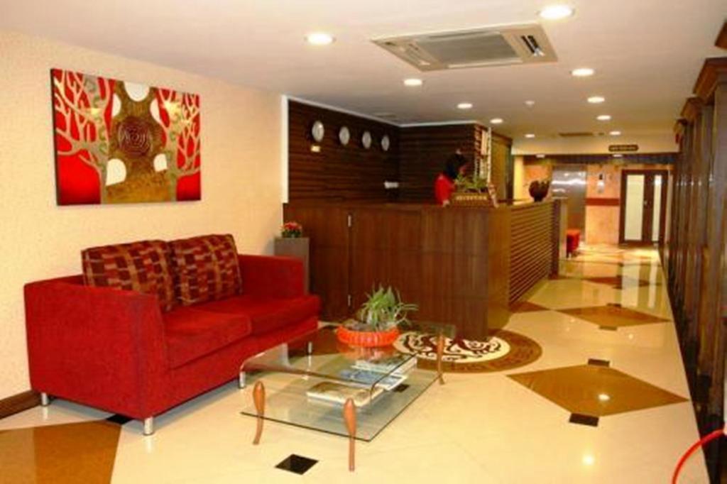 Grand Lucky Khách sạn